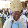 les évêques vont porter secours à Mgr Kpodzro en difficulté